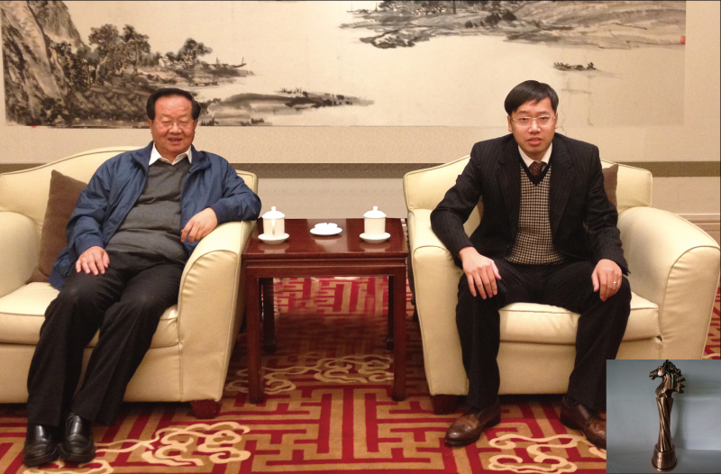總經理葉天健榮獲2014年度“浙江新生代、浙江省杰出青年企業(yè)家”榮譽稱號，并與省企業(yè)家協(xié)會會長張蔚文親切交談